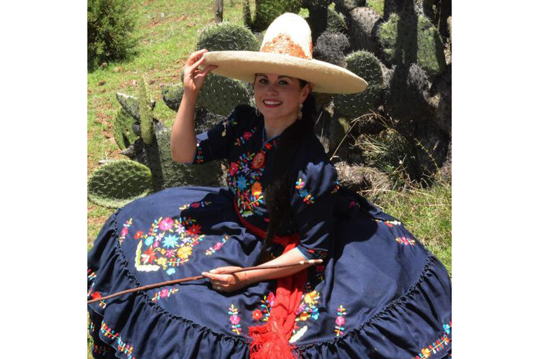 Daniela porta el traje de Adelita con glamur - El Sol de Tlaxcala |  Noticias Locales, Policiacas, sobre México, Tlaxcala y el Mundo