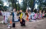 13 años del lamentable suceso, en el zócalo de Tlaxcala también resonaron los nombres de los 49 niñas y niños que perdieron la vida . Foto: Cortesía | Colectivo Mujer Utopía