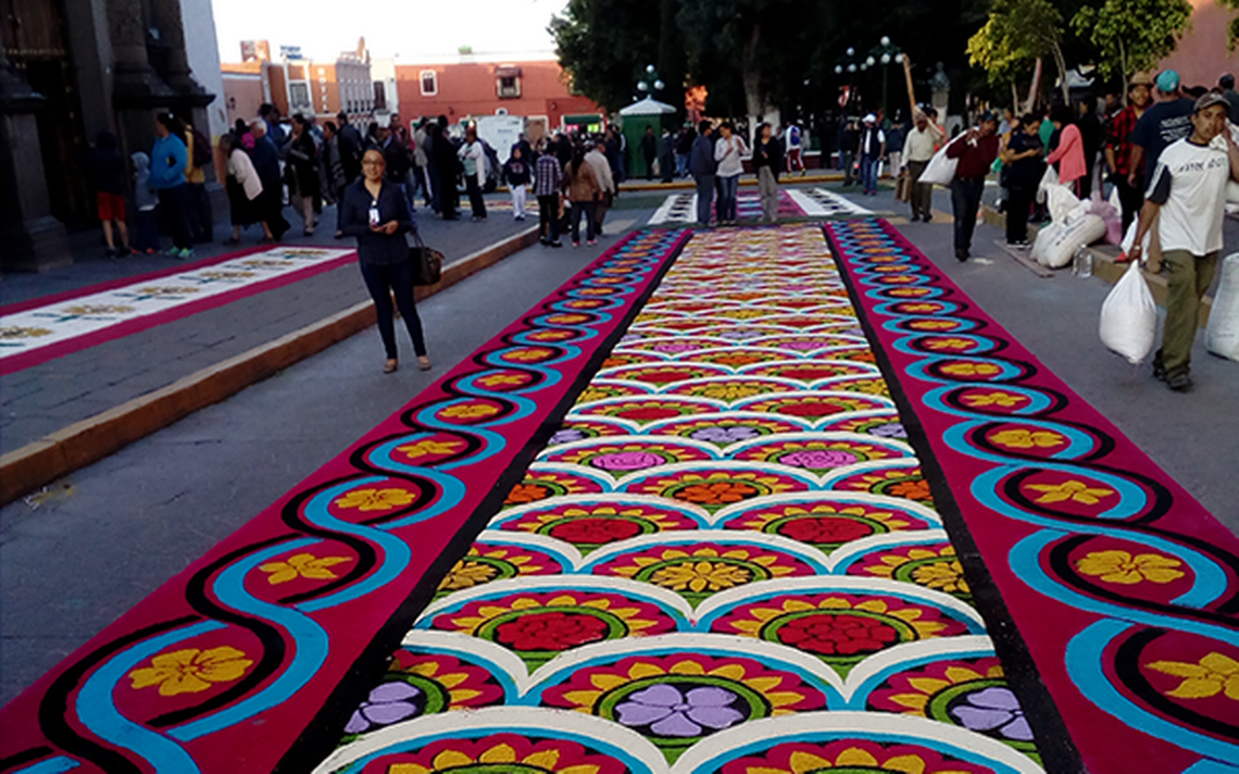 Confeccionan tapetes de aserrín para conmemorar Corpus Christi en Huamantla  - El Sol de Tlaxcala | Noticias Locales, Policiacas, sobre México, Tlaxcala  y el Mundo